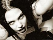 res_angelina_jolie_007.jpg