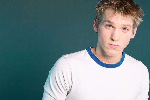 Surprised teenager uid 1432986.jpg