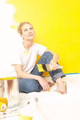 Woman with painting paraphernalia BE 6.jpg