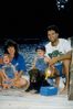 اسم الصورة=Family with dog on beach.jpg
حجم الملف=60كيلوبايت
الأبعاد=426x640
تاريخ الإضافة=%047 %28, %2005 Family with dog on beach.jpg