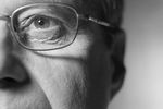Man wearing glasses c103285.jpg