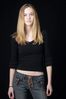 Woman in jeans uid 1426759.jpg