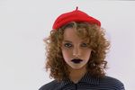 اسم الصورة=Woman with red beret and black lipstick.jpg
حجم الملف=43كيلوبايت
الأبعاد=640x426
تاريخ الإضافة=%033 %27, %2005 Woman with red beret and black lipstick.jpg