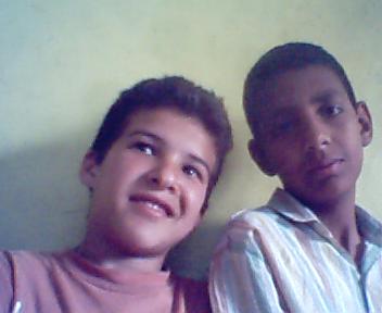 نادر
على

