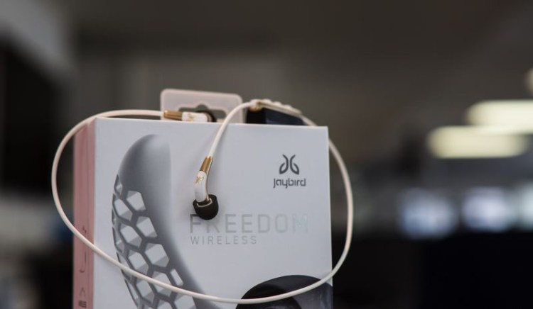 Freedom-wireless-bluetooth-buds