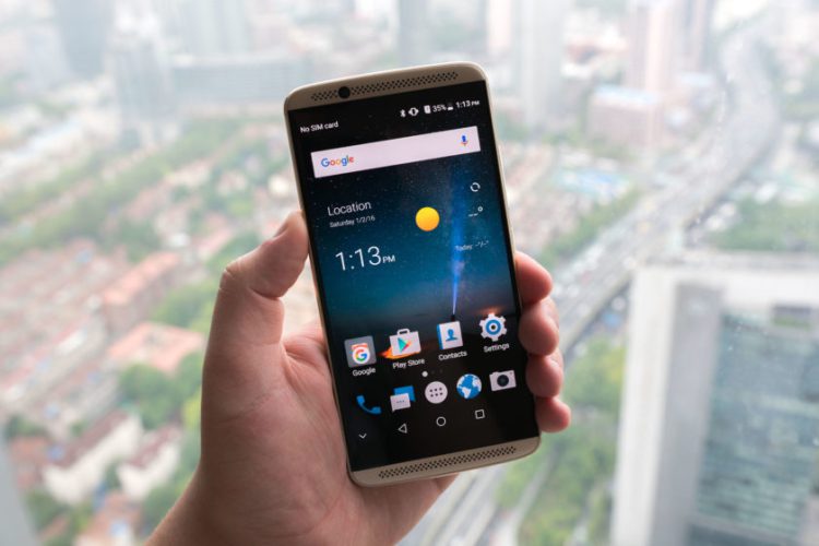 ZTE Axon 7 4