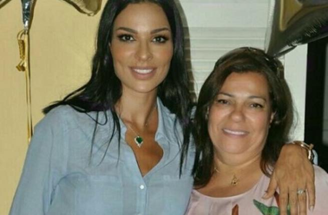 نادين نسيب نجيم مع والدتها لأول مرة